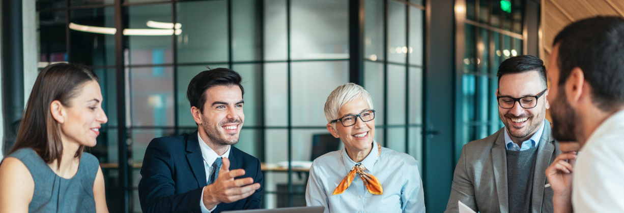 Skalowanie aplikacji firmowych – jak nadążyć za wzrostem użytkowników?