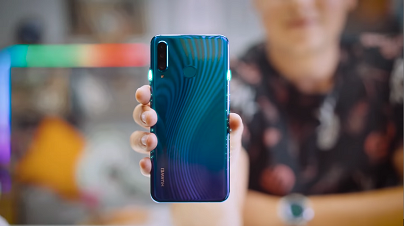 Recenzja Huawei P30 lite. Prostota, która przekłada się na przyjemność z korzystania [Bart Check]