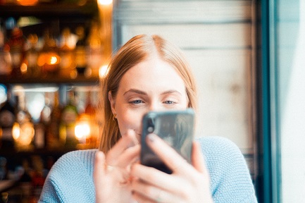 Jak dbać o telefon, żeby wyglądał i działał bez zarzutu?