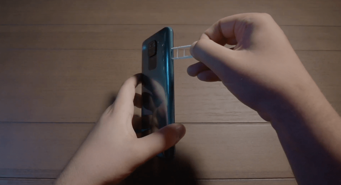 Szuflada na karty w smartfonie Xiaomi Redmi Note 9
