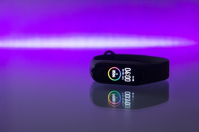 Opaska Xiaomi Mi Band – czy warto wybrać ten smartband?