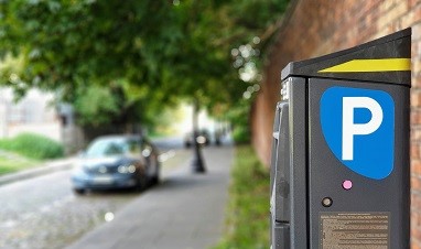 Gdzie zaparkować samochód? Nawigacja Orange pomoże Ci znaleźć parking