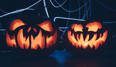 Filmy na Halloween – sprawdź, co i gdzie obejrzeć