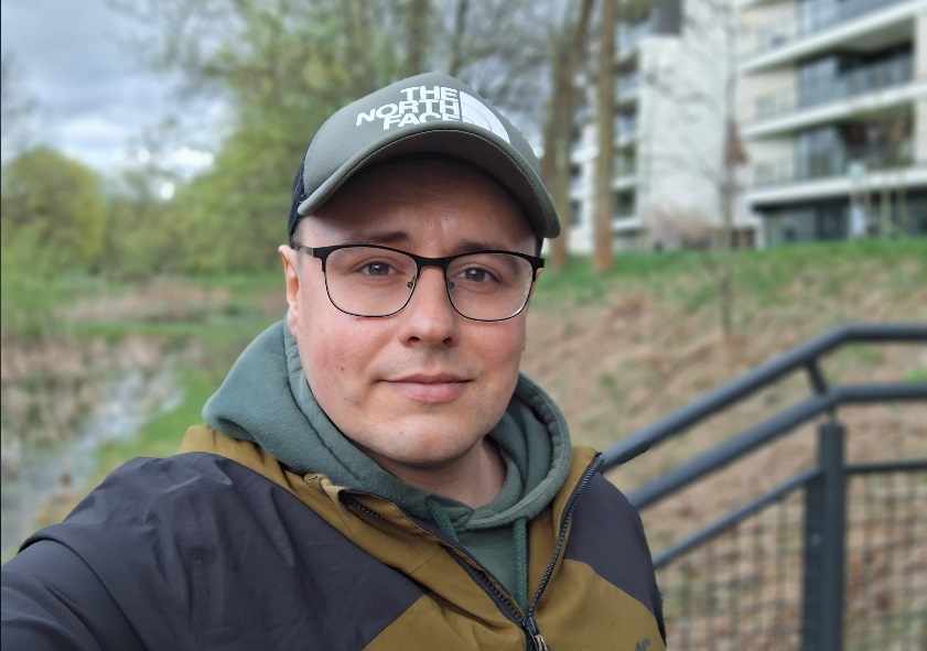 zdjęcie selfie z samsung galaxy a35