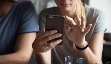 Rejestracja karty SIM: czy trzeba i jak rejestrować kartę SIM?