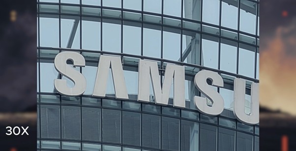 Zdjęcie budynku w przybliżeniu 30x z Samsunga Galaxy S26 Ultra
