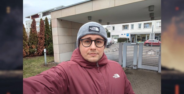 Selfie z przedniego aparatu Motoroli Signature