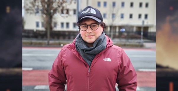 Portret z głównego aparatu Motoroli Edge 70