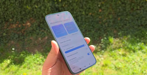 ekran w słońcu Xiaomi 17 Ultra